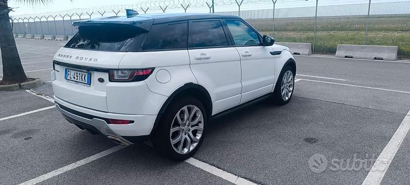Usata Land Rover Range Rover evoque HSE 150 CV (110 kW) 2017 Bianco SUV