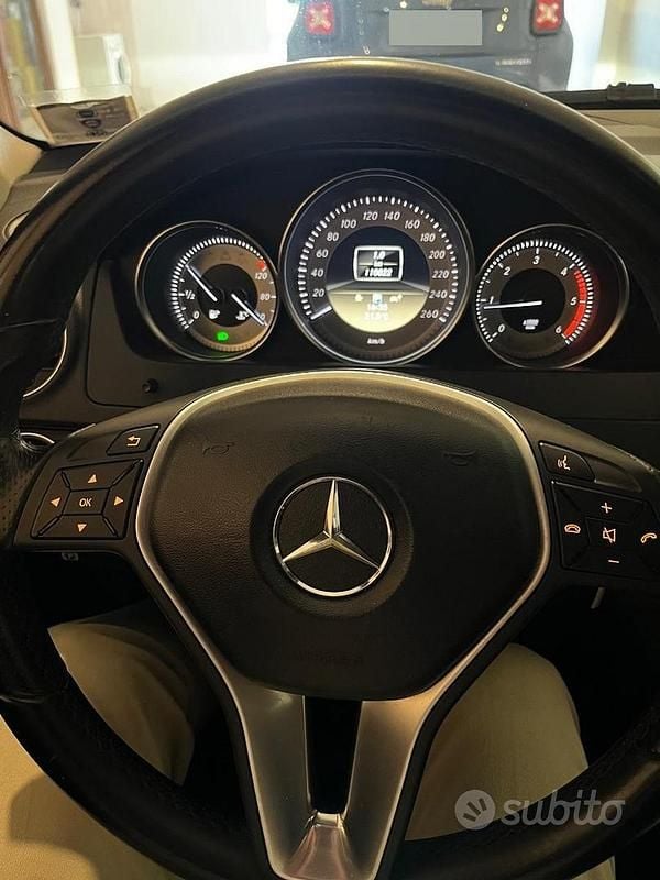 Begagnad Mercedes C220 Avantgarde 170 HK (125 kW) 2012 Svart Sedan