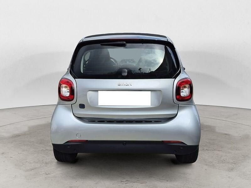 Usata Smart ForTwo Coupé Passion 60 kW (82 CV) 2022 Argento Utilitaria