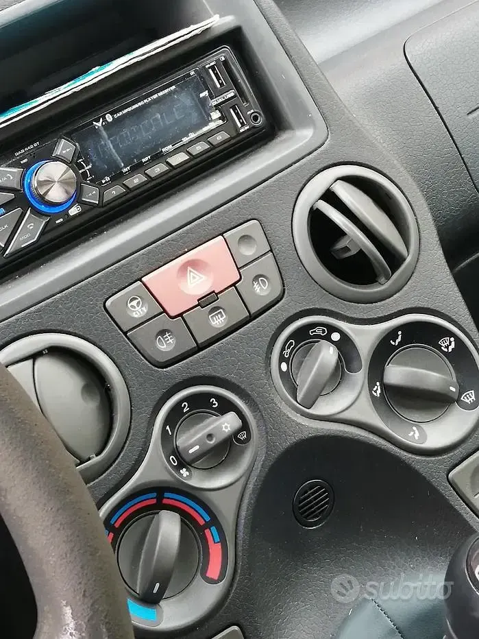 Usata Fiat Panda 60 CV (44 kW) 2009 Blu Utilitaria