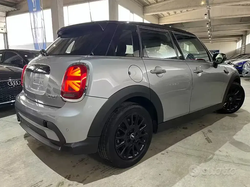 Usata Mini Cooper 136 CV (100 kW) 2024 Grigio Utilitaria