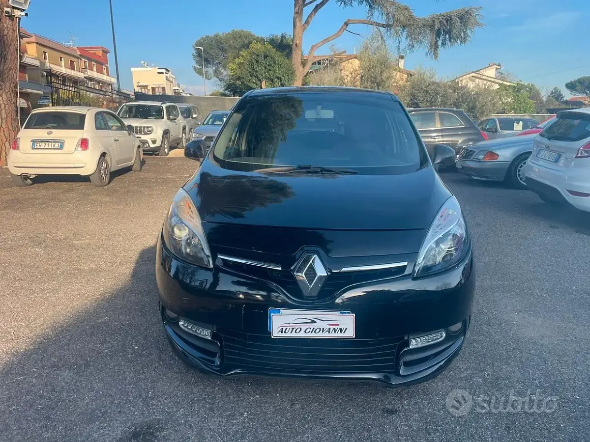 Usata Renault Scénic XMOD 110 CV (80 kW) 2014 Nero Monovolume