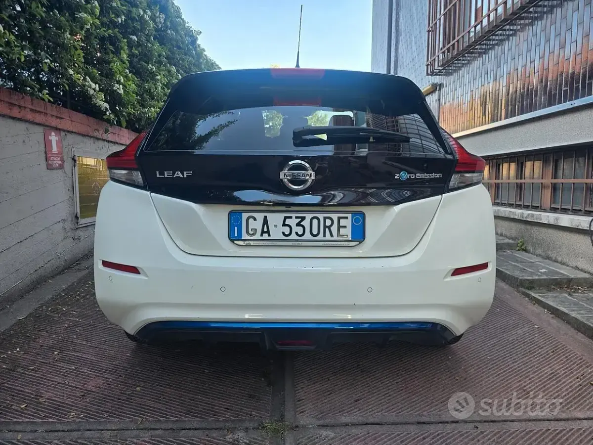 Gebraucht Nissan Leaf 89 kW (122 PS) 2020 Weiß Kleinwagen
