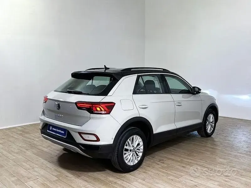 Brugt VW T-Roc Life 110 HK (80 kW) 2023 Grå SUV