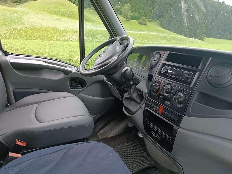 Usata Iveco Daily 117 CV (86 kW) 2007 Bianco Furgone