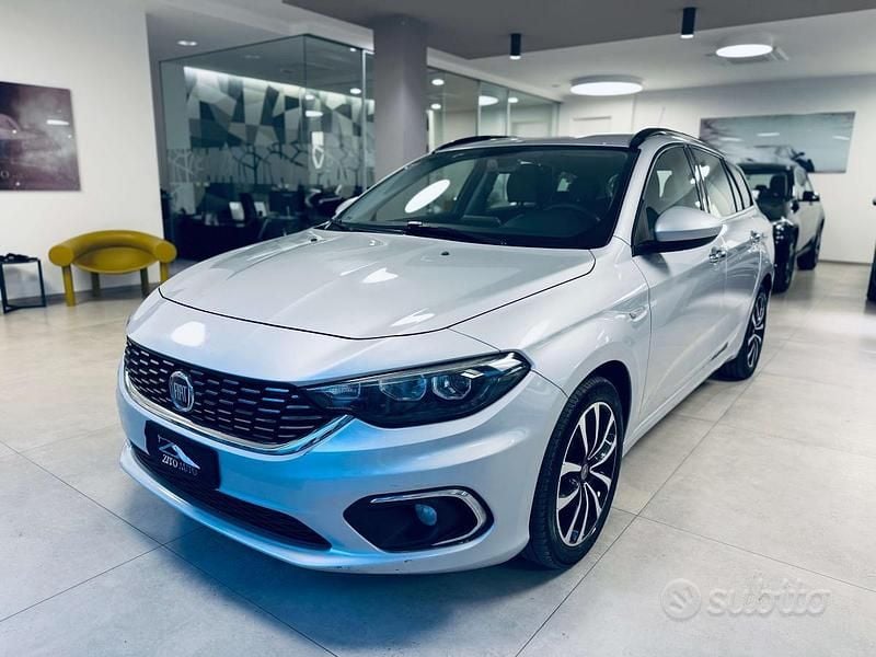 Usata Fiat Tipo 120 CV (88 kW) 2017 Argento Station wagon