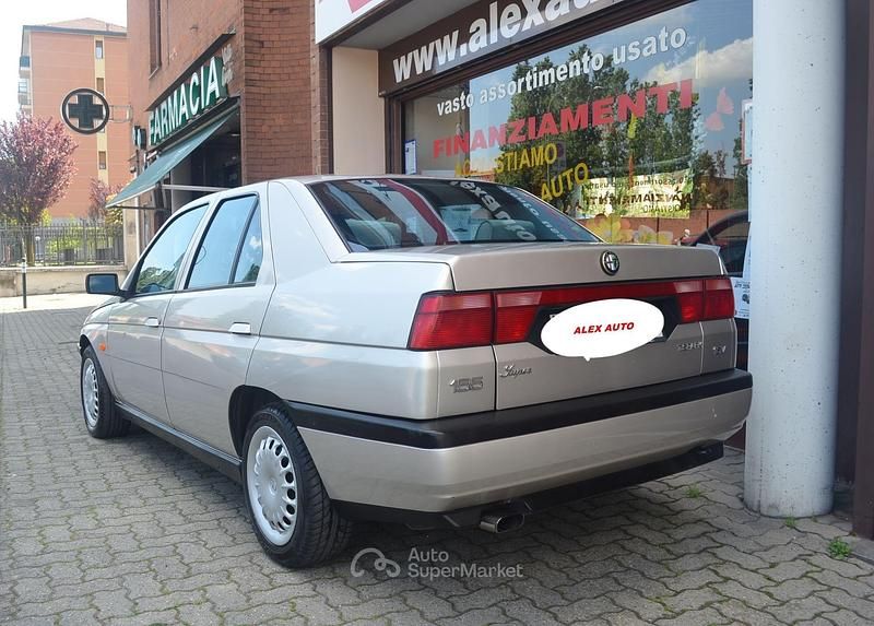 Usata Alfa Romeo 155 Super 150 CV (110 kW) 1996 Oro Berlina