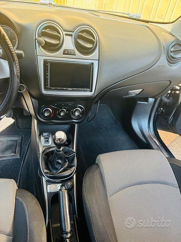 Usata Alfa Romeo MiTo 105 CV (77 kW) 2011 Nero Utilitaria