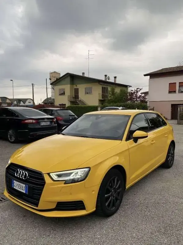 Usata Audi A3 Attraction 110 CV (80 kW) 2018 Berlina