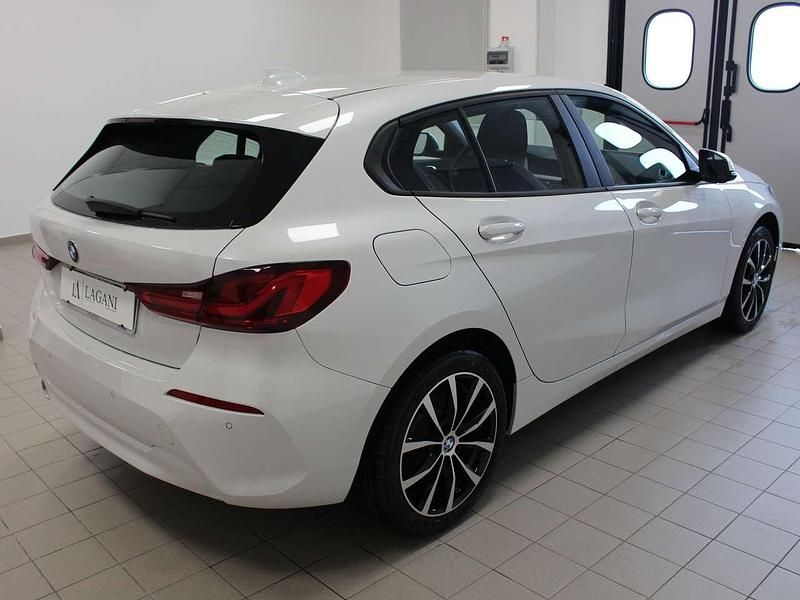 Usata BMW 116 Advantage 116 CV (85 kW) 2020 Bianco Utilitaria