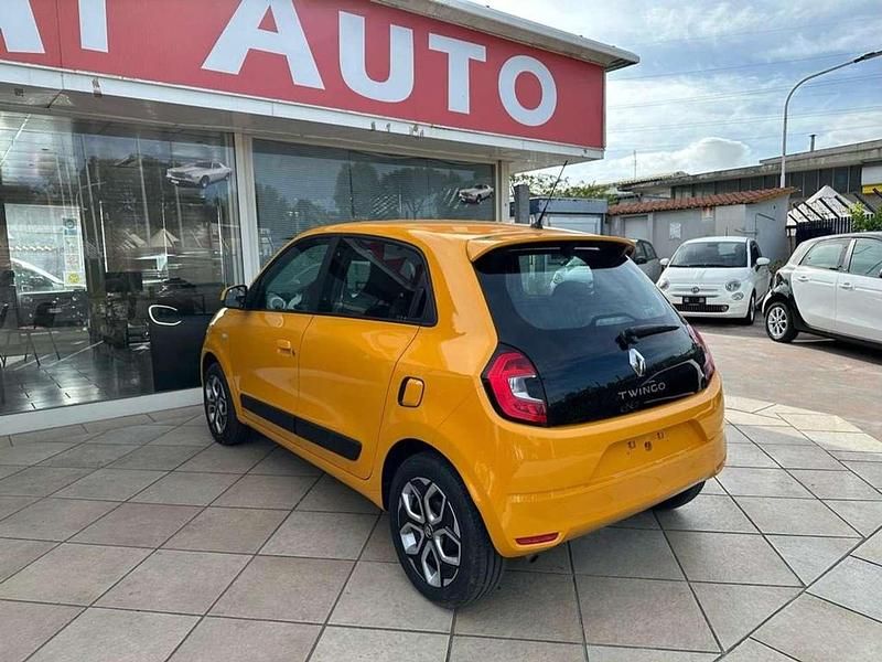 Usata Renault Twingo LIMITED 73 CV (53 kW) 2020 Giallo Utilitaria