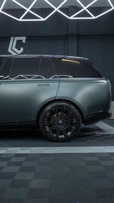 Verde Usata 2024 Land Rover Range Rover Autobiography SUV | 149.900 € (Ottimo prezzo) - Immagine 1/4
