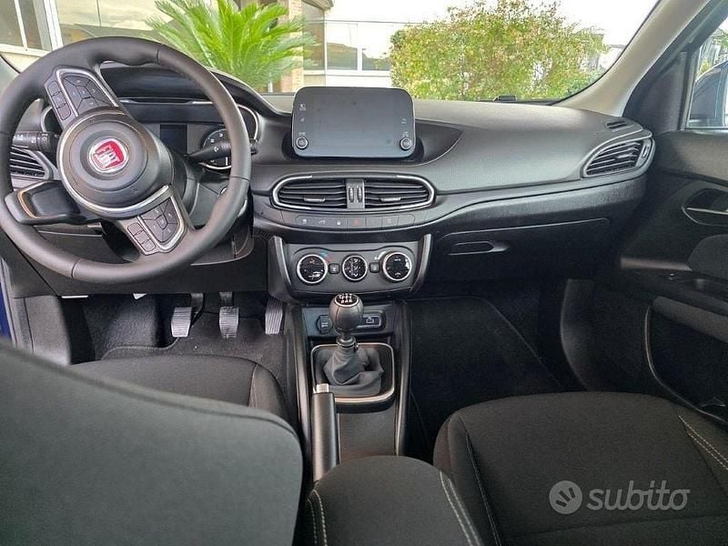Usata Fiat Tipo 131 CV (96 kW) 2025 Blu Berlina