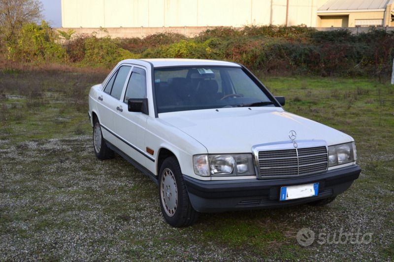 Usata Mercedes 190 122 CV (89 kW) 1985 Bianco Berlina