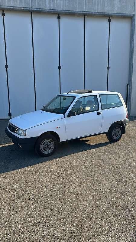 Usata Lancia Ypsilon 50 CV (36 kW) 1993 Bianco Utilitaria