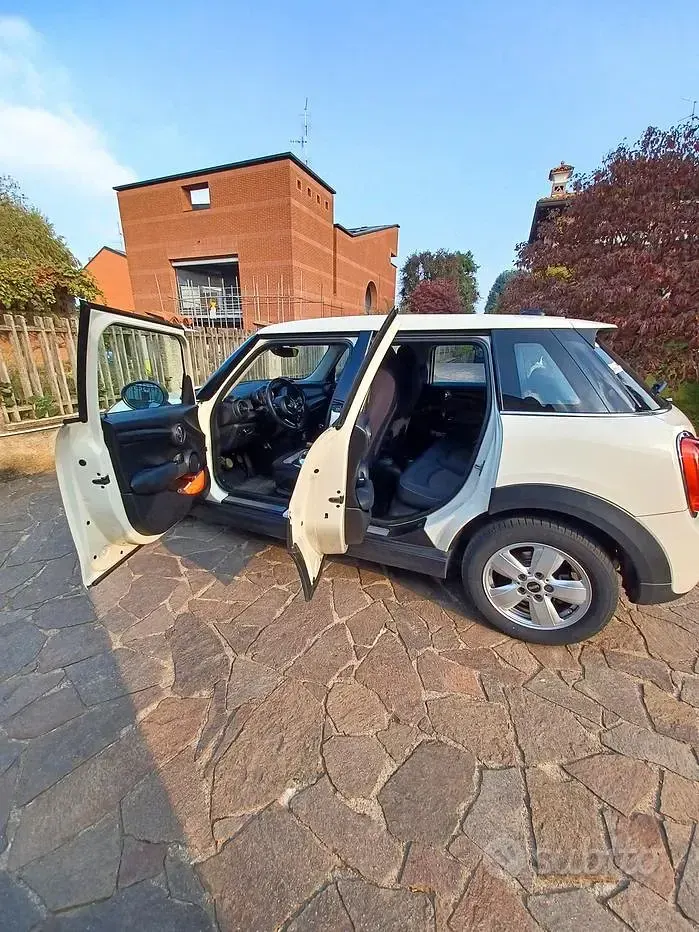 Usata Mini ONE 95 CV (69 kW) 2018 Utilitaria