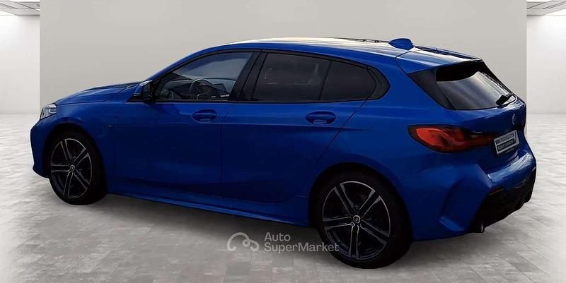 Usata BMW 120 Shadowline 190 CV (139 kW) 2022 Blu/azzurro Utilitaria