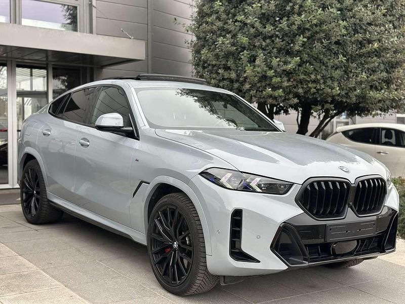 Nuova BMW X6 M Sport 298 CV (219 kW) 2026 Grigio SUV