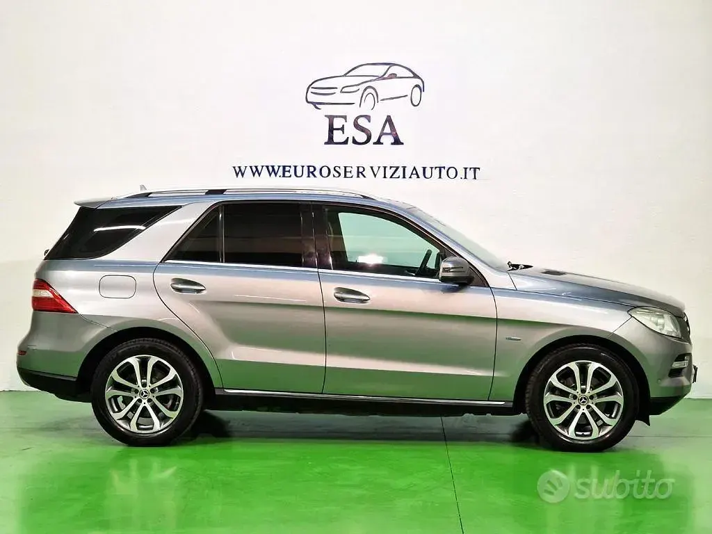 Usata Mercedes ML250 204 CV (150 kW) 2012 Grigio SUV