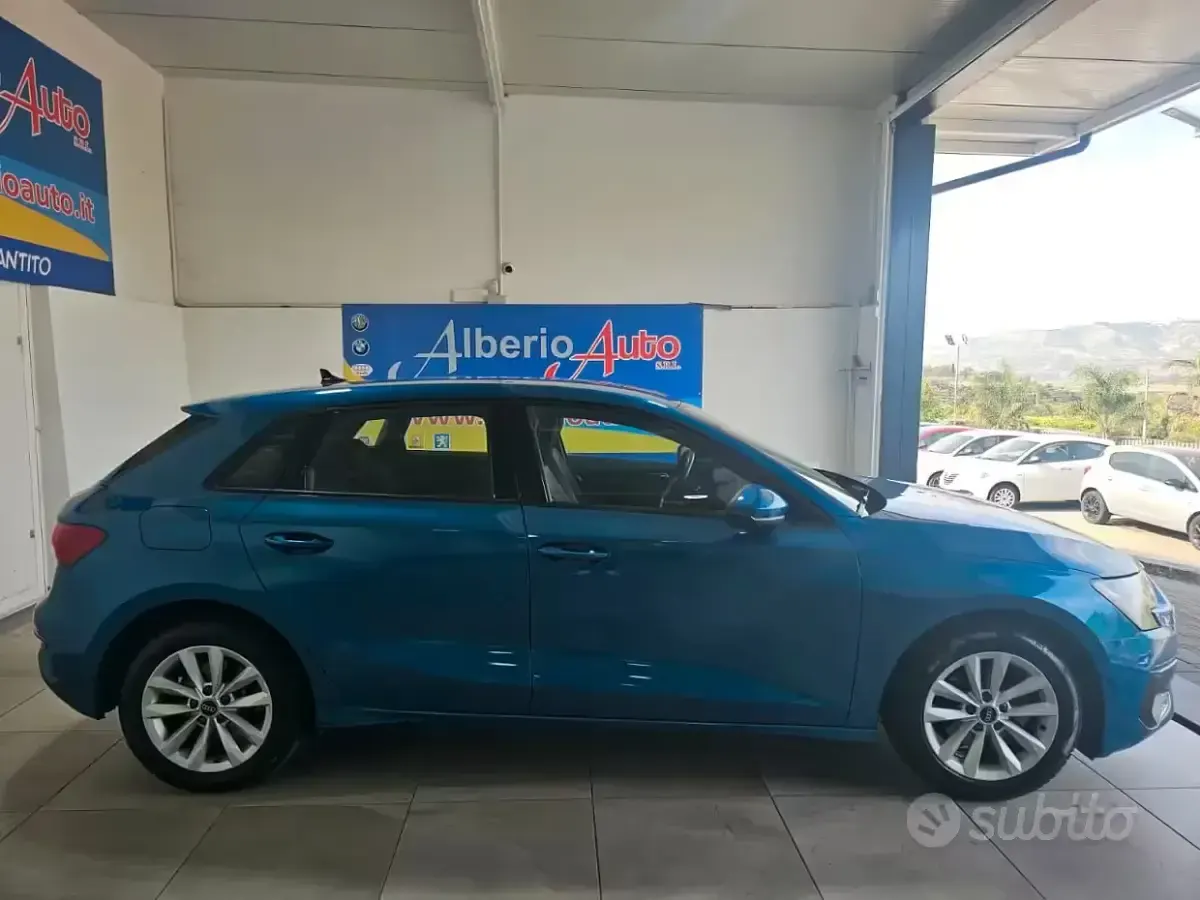 Usata Audi A3 Business 150 CV (110 kW) 2021 Blu/azzurro Berlina