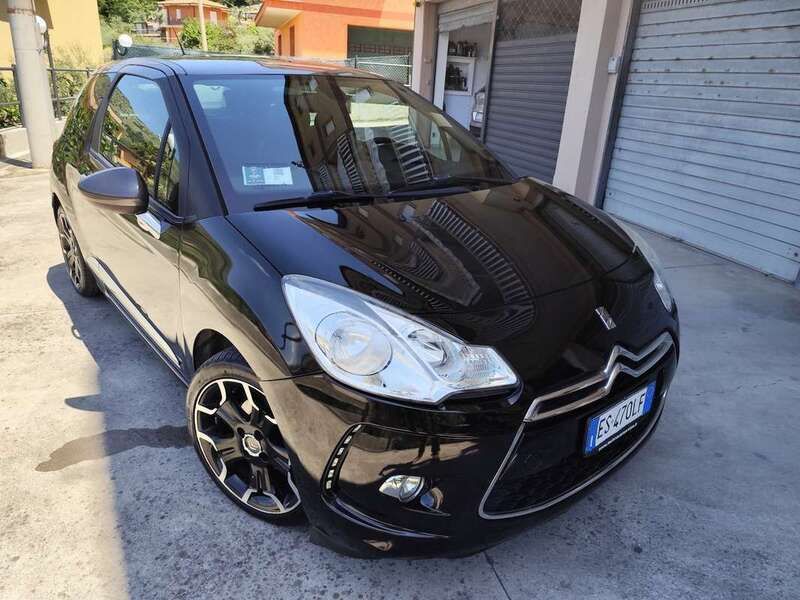 Usata 2013 Citroën DS3 So Chic Tre volumi | 5300 € (Buon prezzo) - Immagine 1/4