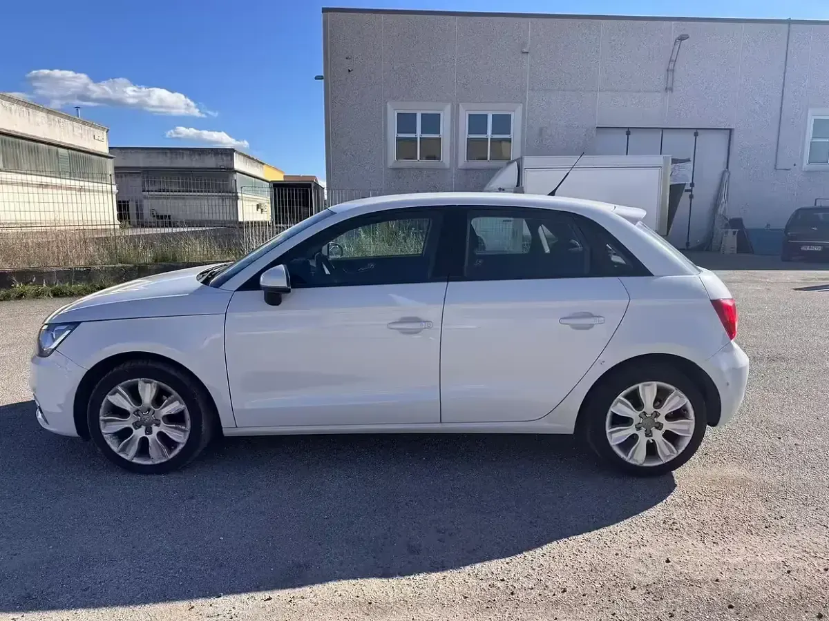 Usata Audi A1 Admired 90 CV (66 kW) 2012 Bianco Utilitaria