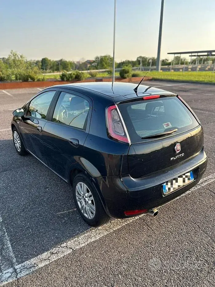 Usata Fiat Grande Punto 75 CV (55 kW) 2015 Utilitaria