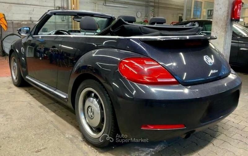 Usata VW Beetle Cabriolet Design 105 CV (77 kW) 2014 Nero Cabrio