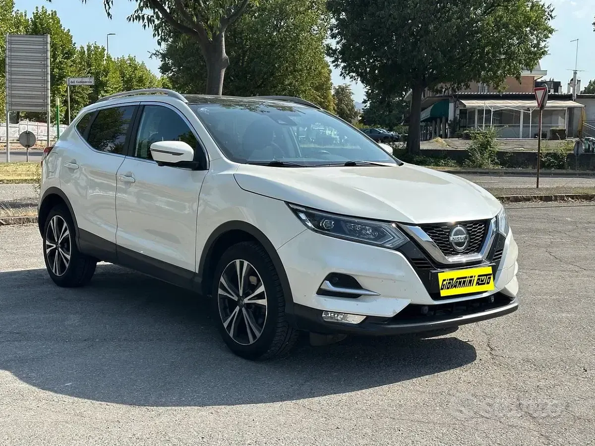 Usata Nissan Qashqai Tekna+ 140 CV (102 kW) 2019 Bianco SUV