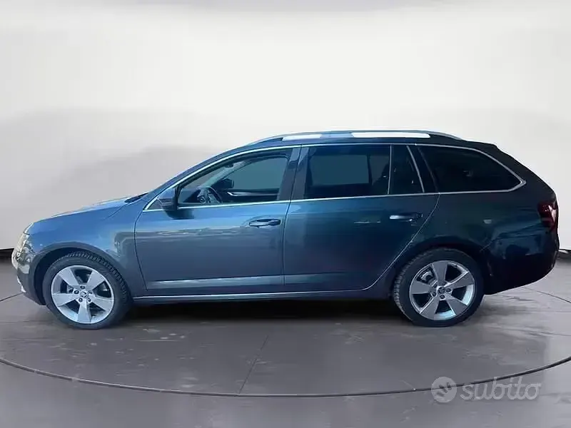 Usata Skoda Octavia G-TEC Style 131 CV (96 kW) 2020 Grigio Station wagon
