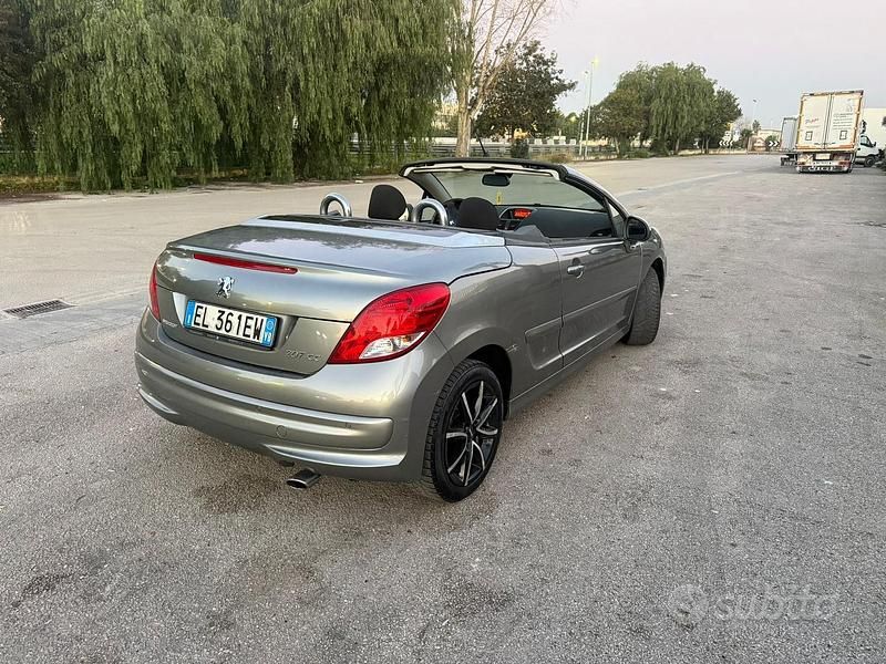 Usata Peugeot 207 CC 120 CV (88 kW) 2012 Cabrio