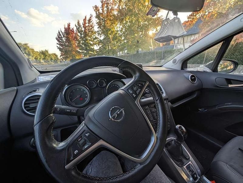 Usata Opel Meriva 120 CV (88 kW) 2016 Monovolume