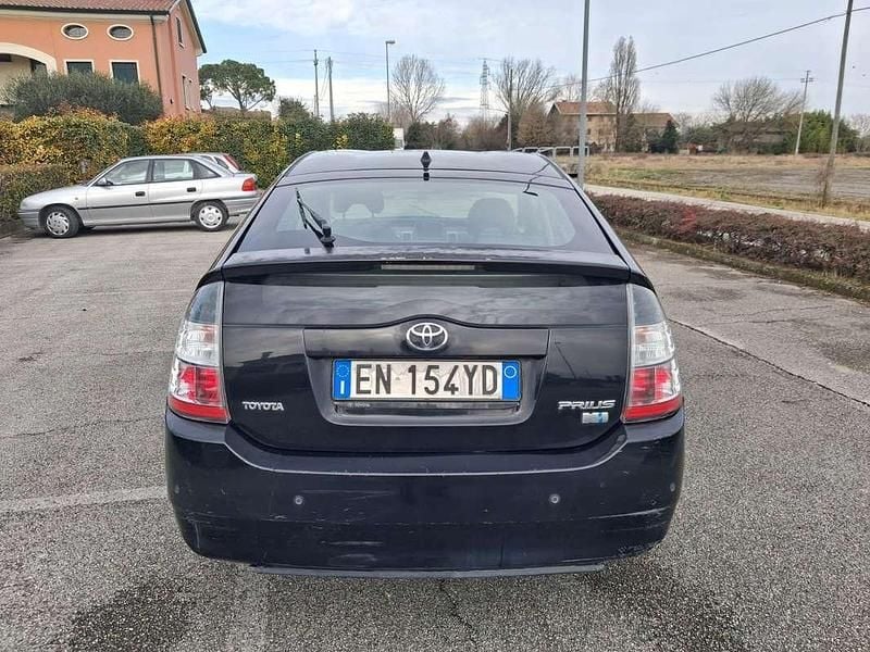 Usata Toyota Prius 77 CV (56 kW) 2006 Nero Utilitaria