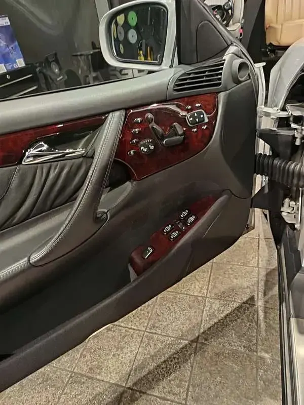 Usata Mercedes CL600 394 CV (289 kW) 2000 Grigio Coupé