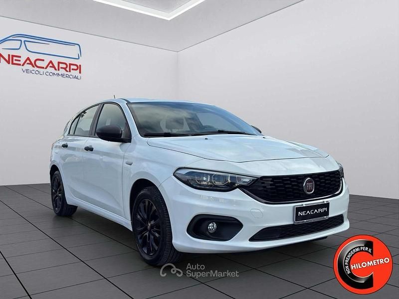 Usata Fiat Tipo 95 CV (69 kW) 2020 Bianco pastello Berlina
