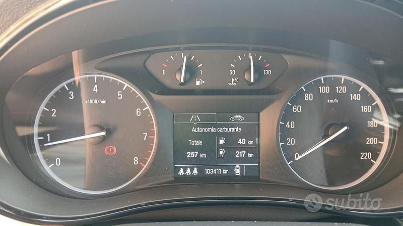 Usata Opel Mokka 140 CV (102 kW) 2017 Bianco SUV