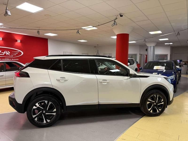 Usata Peugeot 2008 Allure 131 CV (96 kW) 2021 Bianco SUV
