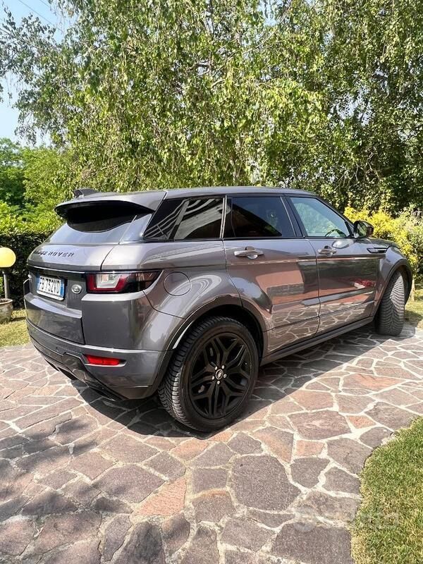 Usata Land Rover Range Rover evoque 150 CV (110 kW) 2015 Grigio SUV