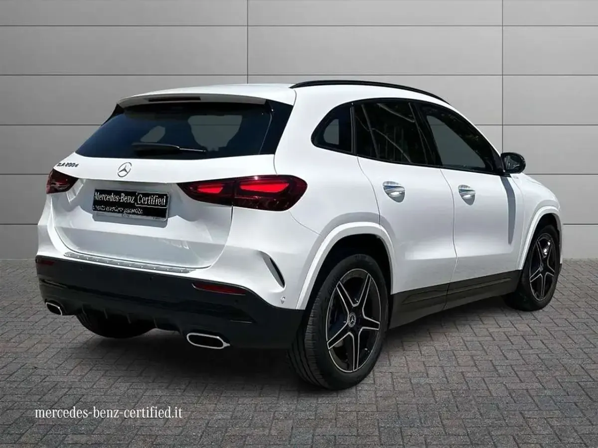 Usata Mercedes GLA200 Advanced Plus 150 CV (110 kW) 2025 Bianco SUV