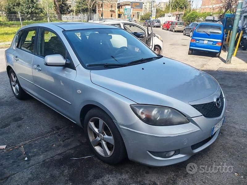 Begagnad Mazda 3 105 HK (77 kW) 2006 Grå Sedan