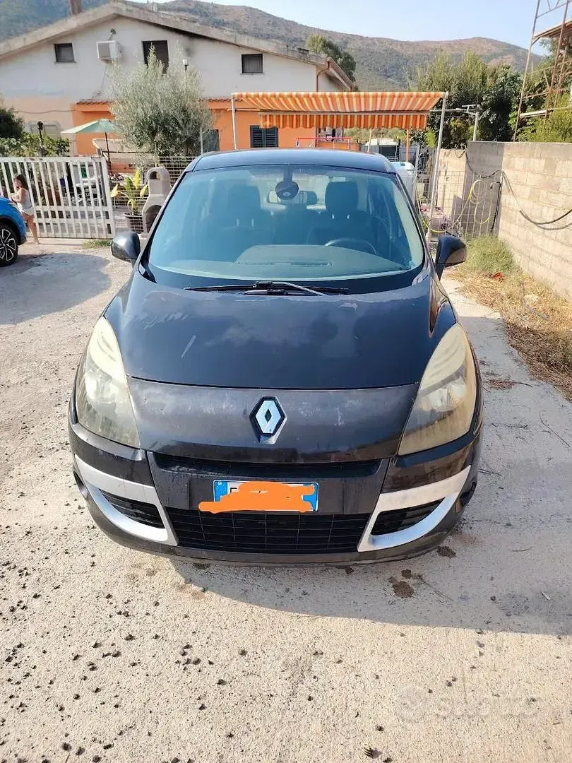 Usata Renault Scenic E-Tech 110 CV (80 kW) 2010 Nero Utilitaria