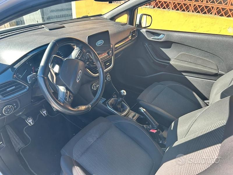 Usata Ford Fiesta ST-Line 85 CV (62 kW) 2019 Bianco Berlina