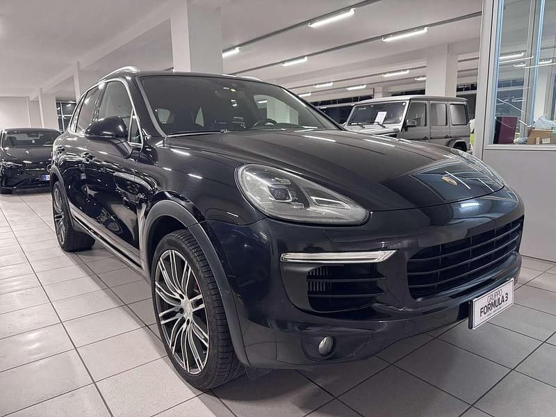 Usata Porsche Cayenne 250 CV (183 kW) 2016 Nero SUV
