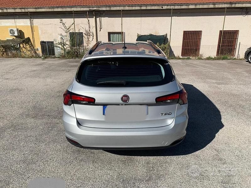 Usata Fiat Tipo Lounge 120 CV (88 kW) 2019 Grigio Station wagon