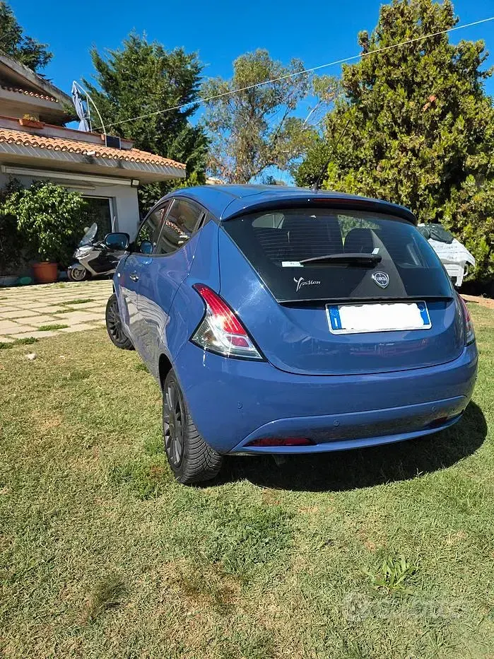 Usata Lancia Ypsilon 80 CV (58 kW) 2017 Utilitaria