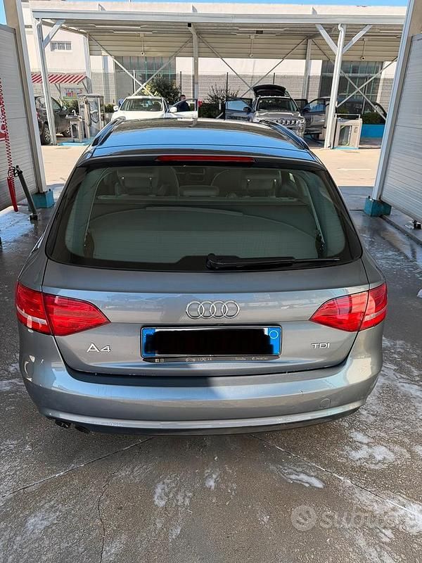 Usata Audi A4 Advanced 120 CV (88 kW) 2012 Grigio Station wagon