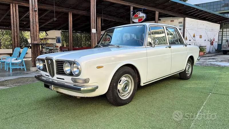 Usata Lancia 2000 126 CV (92 kW) 1970 Bianco Berlina
