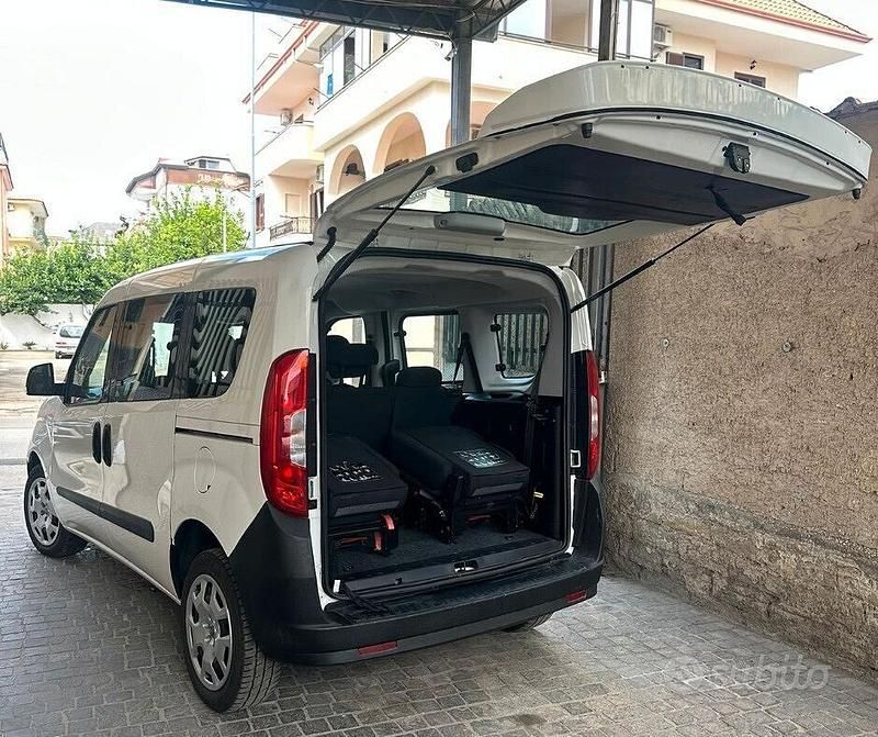 Usata Fiat Doblò Pop 95 CV (69 kW) 2017 Bianco Monovolume