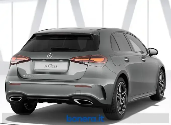 Usata Mercedes A250 Advanced Plus 218 CV (160 kW) 2025 Grigio Berlina