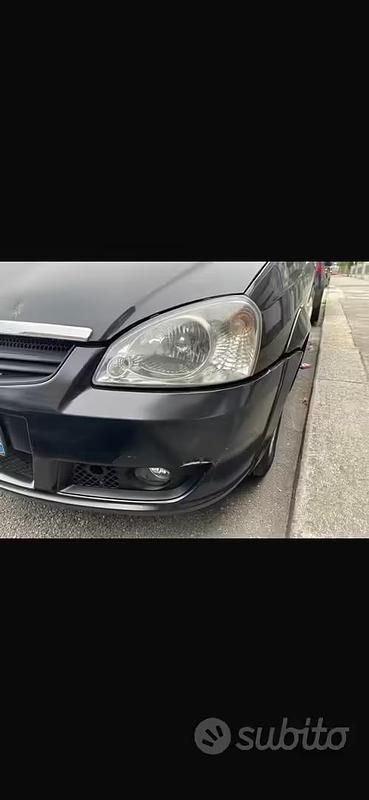 Usata Tata Indica 85 CV (62 kW) 2009 Nero Utilitaria